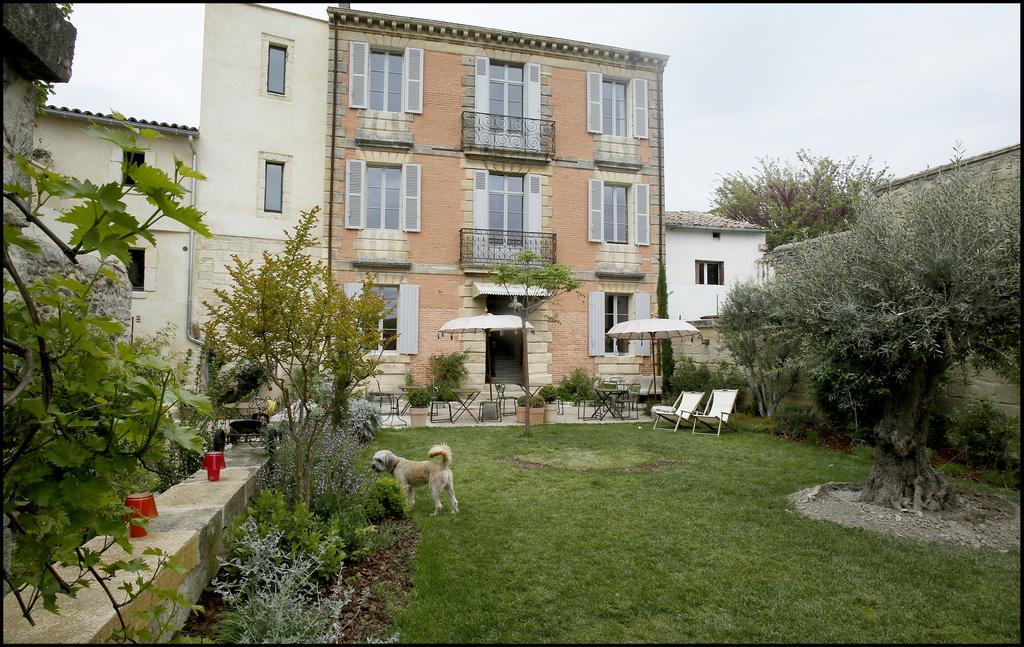 La Maison Rouge D'Uzes B&B Exterior photo